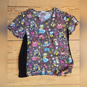 ScrubStar Owl Print Scrub Top XL Black Side Panels